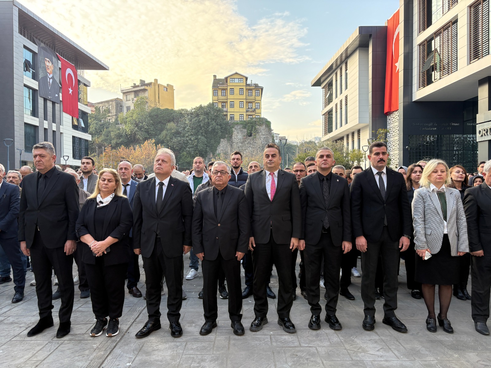 ORTAHİSAR BELEDİYESİ’NDE 9’U 5 GEÇE ZAMAN DURDU!