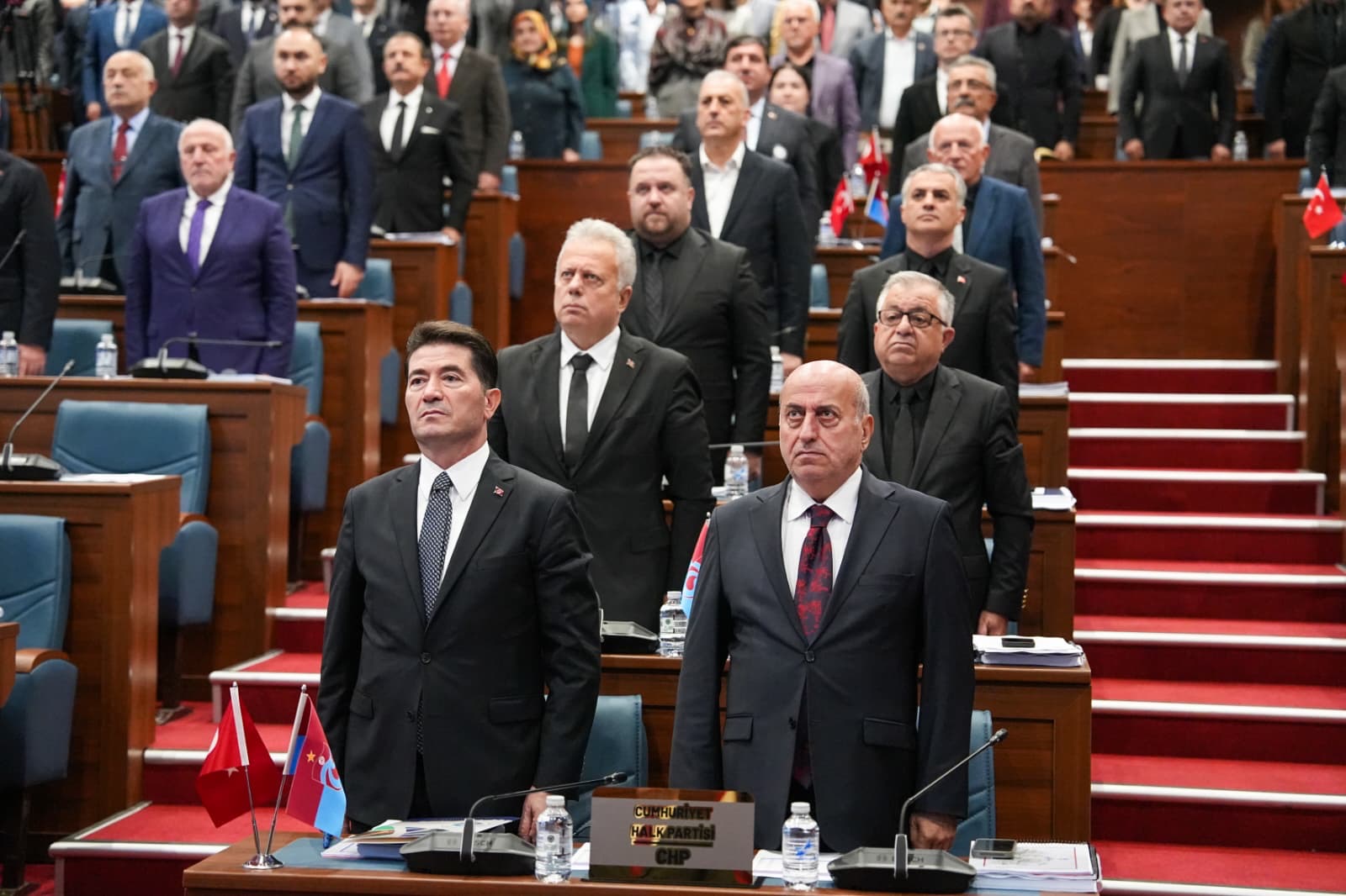 ZORLU VE AKAÇ’TAN BÜYÜKŞEHİR MECLİSİ’NDE DİKKAT ÇEKEN AÇIKLAMALAR… 