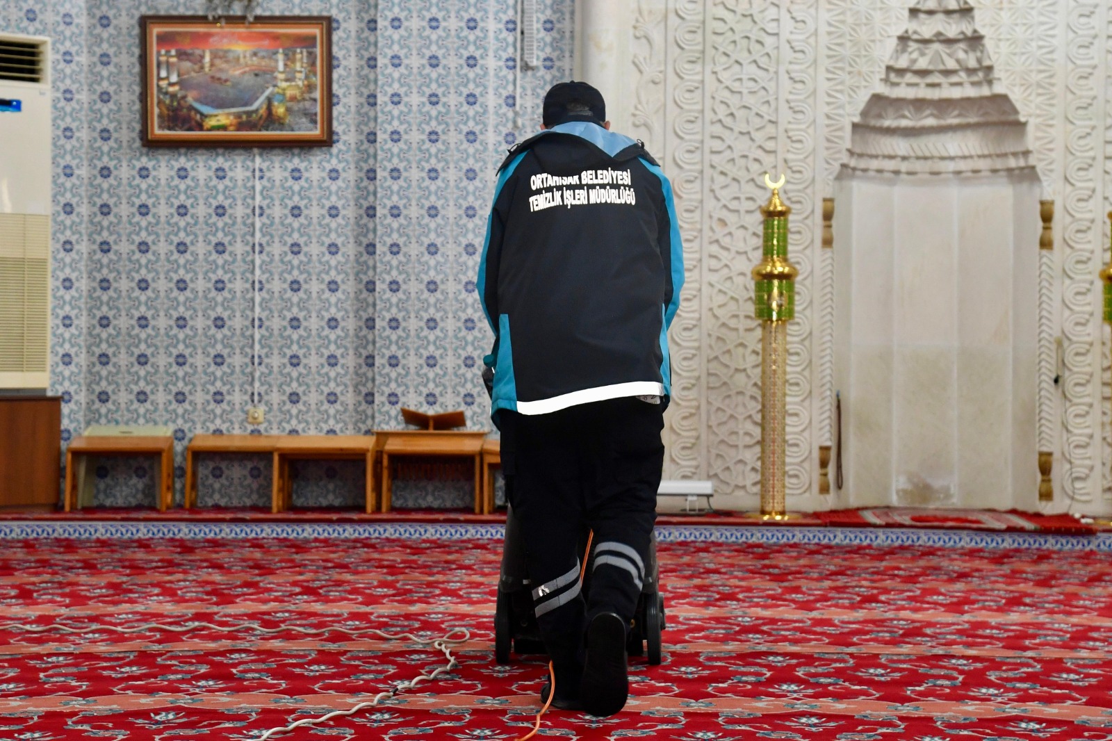 ORTAHİSAR BELEDİYESİ’NDEN CAMİLERDE RAMAZAN TEMİZLİĞİ