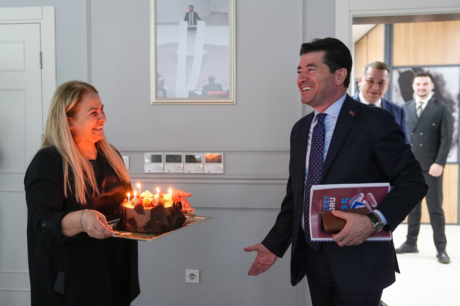 BAŞKAN KAYA’YA DOĞUM GÜNÜ SÜRPRİZİ