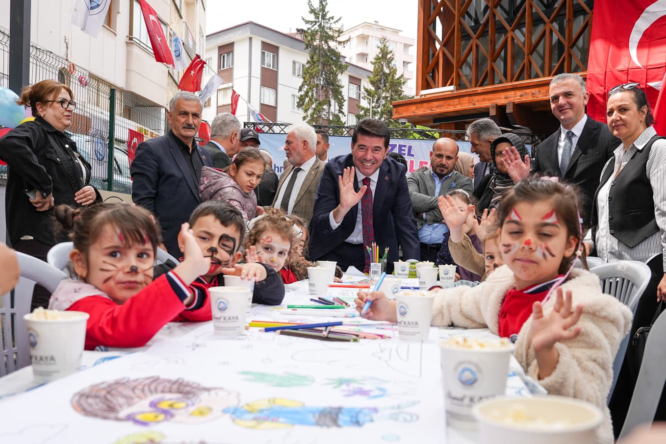 ORTAHİSAR BELEDİYESİ’NDEN ÖZEL BİREYLERİN YÜZÜNÜ GÜLDÜREN FESTİVAL