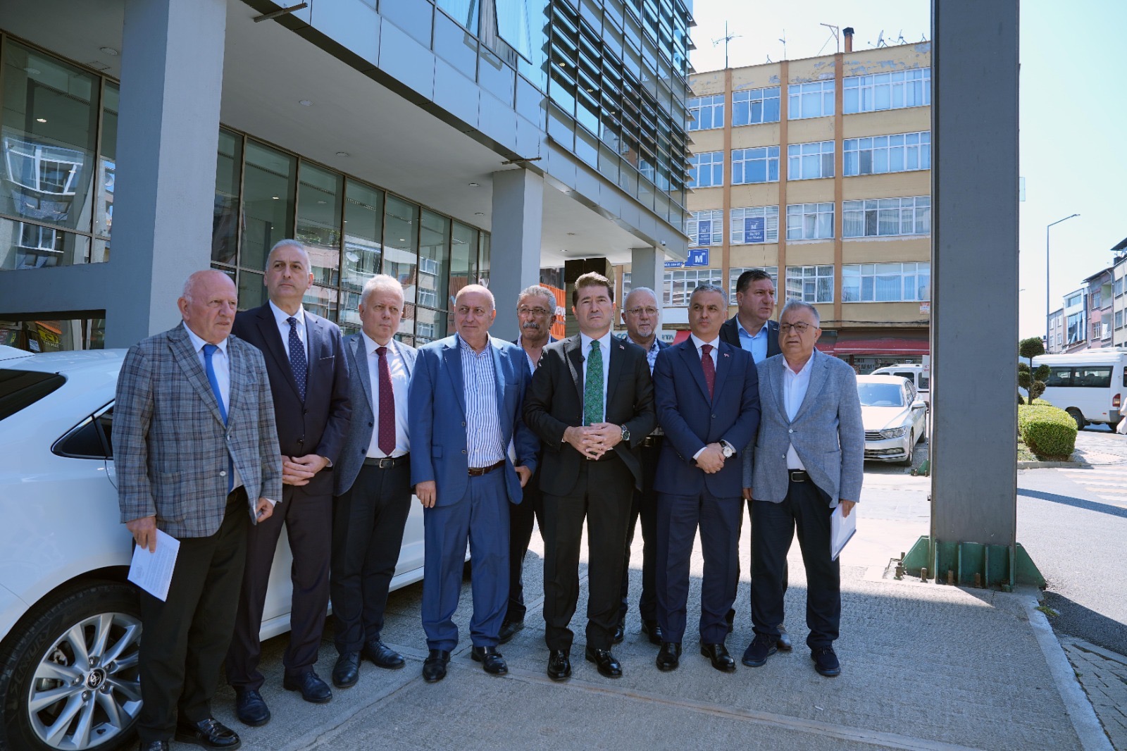 BÜYÜKŞEHİR BELEDİYE MECLİSİNDE HAKARET EDEN FARUK KANCA ÖZÜR DİLEMEYİNCE, BAŞKAN KAYA VE CHP’Lİ ÜYELER TOPLANTIYI TERK ETTİ