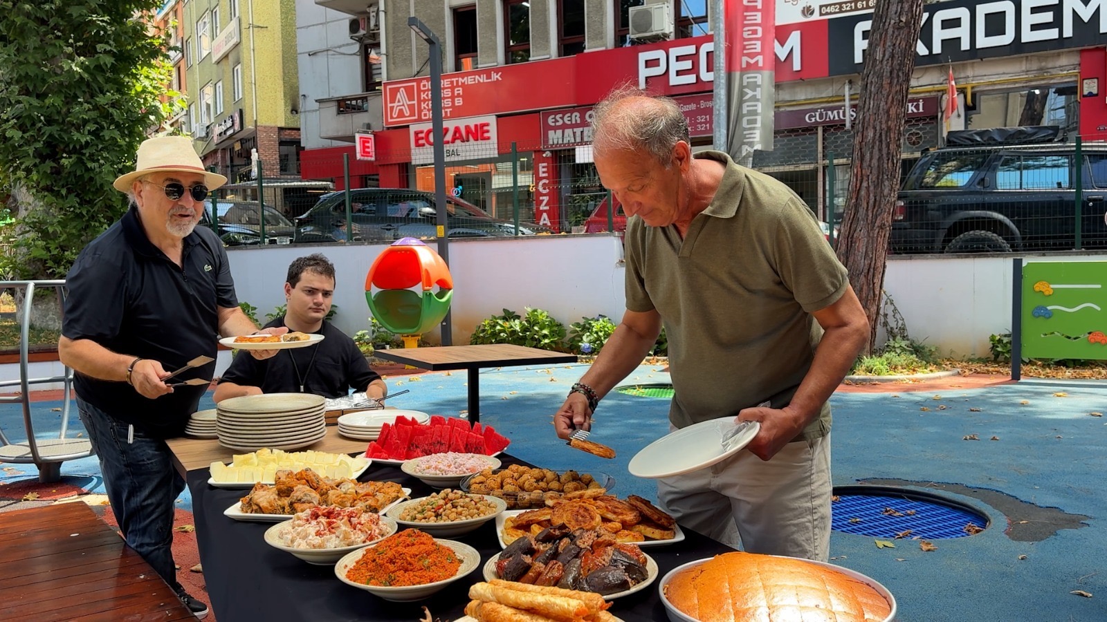 ORTAHİSAR’DA ‘ÇAY SAATİ’, LEZZET DOLU BULUŞMALARIN ADRESİ OLDU