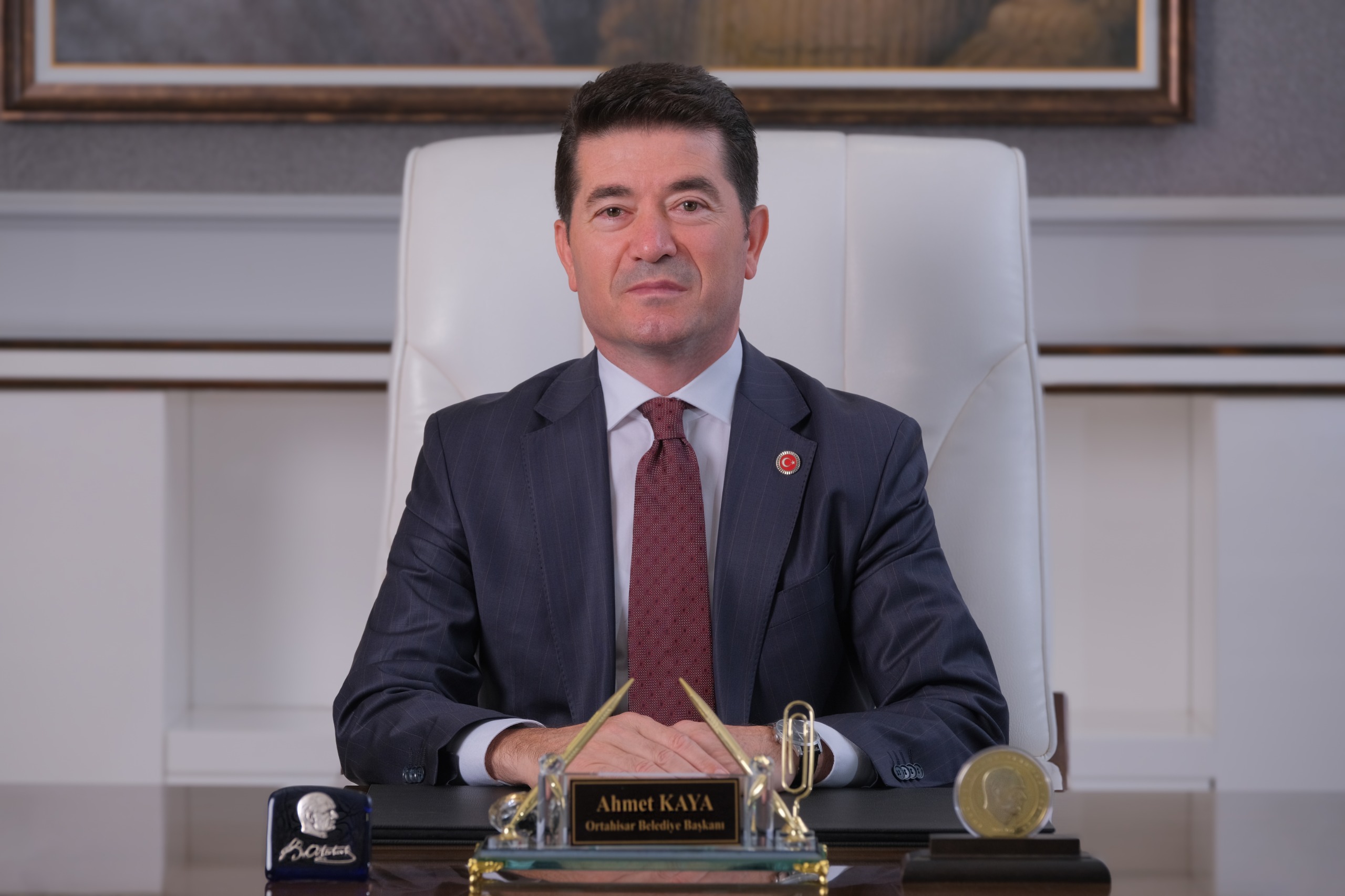 BAŞKAN KAYA: “ORTAHİSAR’IMIZI MUHTARLARIMIZLA DAHA GÜZEL BİR GELECEĞE TAŞIYACAĞIZ”